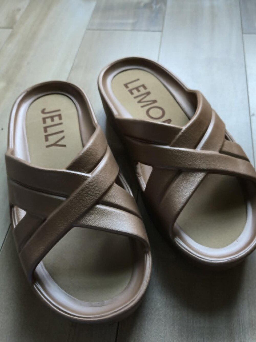 Jelly by Lemon Jelly Bronze Metallic Criss Cross Slide Sandals Size 40